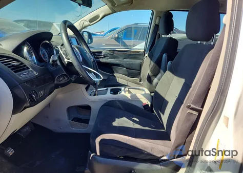 2013 Dodge Grand Caravan Sxt z USA, uszkodzony, nr VIN 2C4RDGCG8DR718341